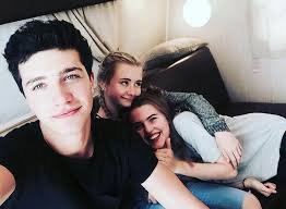 Bruce Herbelin-Earle ideas