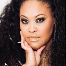 Tonya Nolan's Instagram, Twitter & Facebook