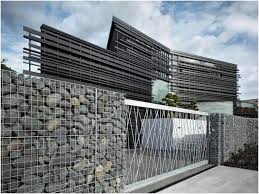 Berikut kami sertakan berbagai contoh gambar desain pagar rumah klasik dengan batu alam sebagai inspirasi anda membangun hunian yang nyaman. Pagar Rumah Batu Alam Modern Content