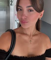 Carmen Stevens (@carmenstevenss) • Instagram photos and videos