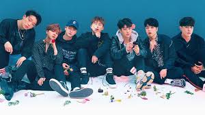 아이콘), stylized as ikon, is a south korean boy band formed in 2015 by yg entertainment, consisting of six members: V Live