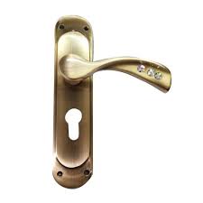 The inside latch lock mechanism is designed with a no lock out feature that automatically unlocks when exiting to prevent accidental lock out. Brass Lever Handle Drawing Room Door Lever Lock Size 8 Inch Rs 1800 Set Id 21002169473
