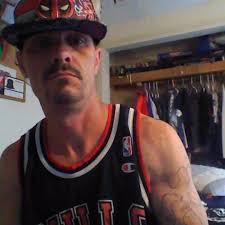 Stream SkinnyThePimp music