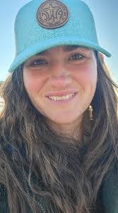 Melissa Beringer's Instagram, Twitter & Facebook