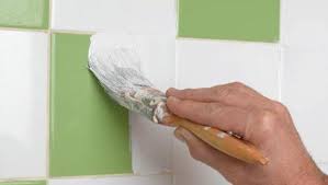 Prova vintage e golden prestige, le nostre vernici per la protezione e la decorazione multisuperfici (legno, metallo, vetro, plastica, piastrelle, pietra, cemento). Vernici Per Piastrelle