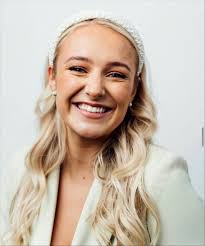 🎸✨ Mojo's Barnsley Presents: Live Acoustic Saturdays! ✨🎤 We're featuring  amazing local artists throughout December: 6th — Jake Woodhams 13th — Andrew  Lingard 20th — Ronnie Scott 27th — Jack Walton Join