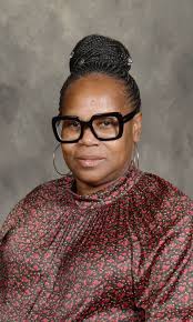 Lynette Blue's Instagram, Twitter & Facebook