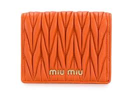Shop wallets & wristlets on thebay. 25 Chicest Designer Wallets Coin Purses For Women In 2021