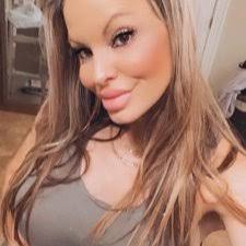 Lori Barbour's Instagram, Twitter & Facebook