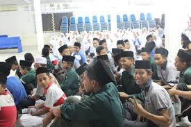 Dewan kepimpinan pelajar sabk maahad al tarbih al islamiah 2020. Swcorp Perak Auf Twitter Pelajar Sekolah Agama Membudakan Amalan 3r Syabas Dan Tahniah Sabk Maahad Ehyak Diniah Islamiah Kg Gajah Perak Http T Co Cgdg08zjyc