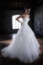 La cosa più importante scegliere spose propri abiti da sposa è quello di essere in grado di mostrare la loro personalità e temperamento, per evidenziare il loro lato più attraente. Abiti Da Sposa Cinesi Abiti Da Sposa E Cerimonia Corigliano Mangano Sposi Abbigliamento Per Sposi Abiti Da Cerimonia Accessori Per La Sposa Sentimentosescritos4