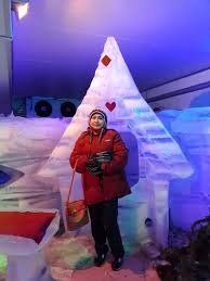 Sebenarnya dalam harga tiket, sering. Snowalk I City