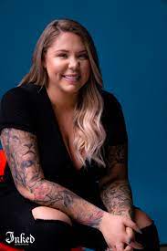 The two recently went to a tattoo parlor in pennsylvania and filmed their time there for the upcoming season of teen mom 2, and their tattoo artist revealed all about their tats and filming. Mama Knows Best An Exclusive Interview With Teen Mom S Kailyn Lowry Tattoo Ideas Artists And Models