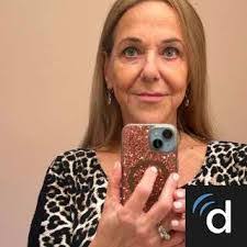 Rebecca Hoppe's Instagram, Twitter & Facebook