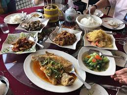 Halal food in china appeared over 1,000 years ago during the tang dynasty when islam was introduced to china. 10 Best Halal Chinese Restaurants In Kl For Cny Gathering Tripfez Blog