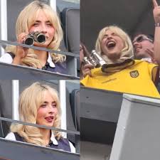 ⚽️🏆❤️🤩 Sabrina Carpenter estuvo presente en la histórica victoria de  Ecuador 🇪🇨 alentado a La Tri 🟡🔵🔴 La famosa cantante se llevó las  miradas de todos en el partido Ecuador 🇪🇨 🆚