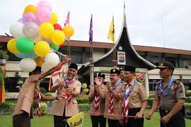 Loodale.blogspot.com kumpulan berbagai gambar tunas kelapa mewarnai gambar pohon dan buah kelapa mewarnai gambar. Anggota Pramuka Harus Seperti Tunas Kelapa