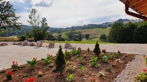 Ai cautat codul postal pentru zece hotare. De Dragul Creatiei O Asociatie De Binefacere Din Oradea A Realizat