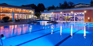 Sofern die inzidenzwerte weiter sinken, öffnen wir unser thermalbad und freibad am samstag, 12. Chiemgau Thermen Bad Endorf Wellness Entspannung