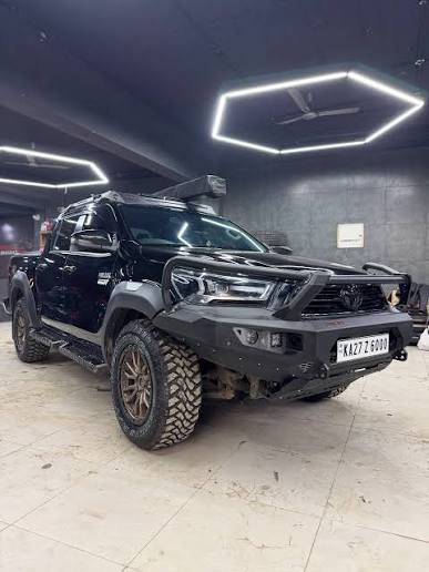 Hilux Legend 50 — Toyota Hilux