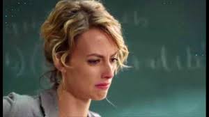 Astrid est très ordonnée, raphaëlle très bordélique. Sara Mortensen De Pblv A Astrid Et Raphaelle Sur Orange Videos