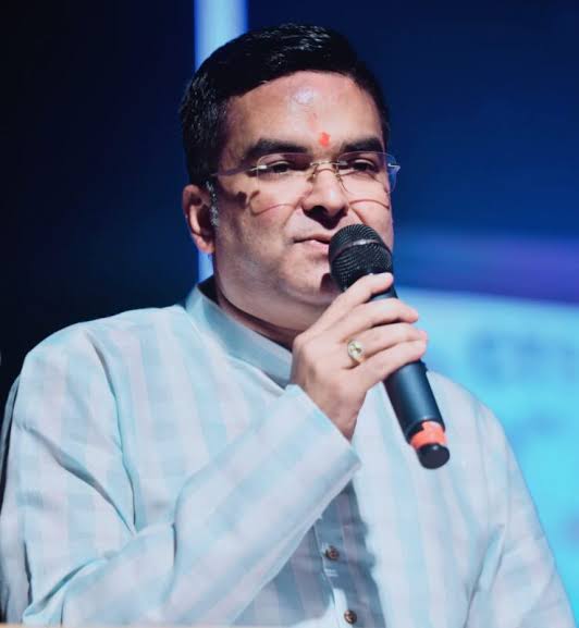 गर्मी में पेयजल आपूर्ति के लिए विधायक रिकेश सेन की पहल से एक करोड़ के काम स्वीकृत, वैशाली नगर में बोरिंग और पाइपलाइन का विस्तार जल्द | Bhilai Times