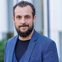 Weyer aus Essen in der Personensuche von Das Telefonbuch