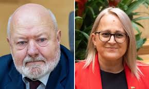 Gentvilui klaipėdiečio su buteliu nuotrauką priskyrusi Girskienė atsiprašo, bet tęsia toliau: jis turi problemų | 15min.lt