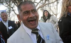 Ayer, a la edad de 100 años, falleció mi abuela Eloísa Moya de Faccio, una  partecita de este Madryn olvidado y al que ella amaba. Se que cosecho a lo  largo de