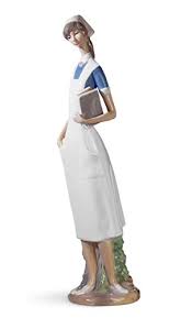 Janet gale hammer owns and operates a retired collection llc., which specializes in the secondary market for retired lladró figurines. Lladro Nurse Figurine Porcelain Nurse Figure Buy Online In Andorra At Andorra Desertcart Com Productid 9834269