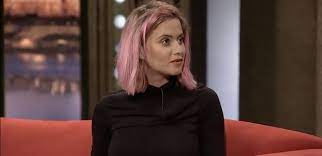 Emma smetana was born on february 11, 1988 in prague, czechoslovakia. Celi Emma Smetana Kybersikane Nekteri Lide Maji O Moderatorku Dvtv Obavy Parlamentnilisty Cz Politika Ze Vsech Stran