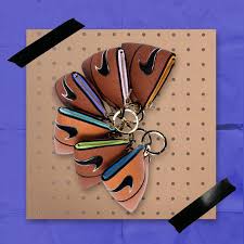 Andrea bogart‏подлинная учетная запись @andreabogart 26 сент. Solelinks On Twitter Ad Women S Andrea Bergart X Basketball Clutch Dropped Via Foot Locker Https T Co 3pgo7j6bxw