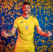 Het is comfortabel en flatterend voor zowel mannen als damesshirt: Rusland Is Woest Op Oekraine En Doet Oproep Aan Uefa Voetbal International