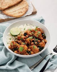 Potato Spinach Chickpea Curry Aldi Uk In 2020 Chickpea Curry Aldi Recipes Quick Delicious Meals