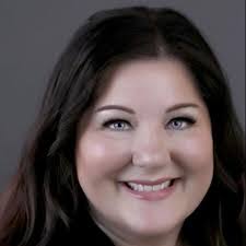 Allison Ostrowski's Instagram, Twitter & Facebook