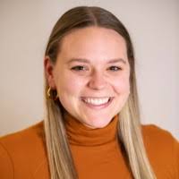 50+ "Mackenzie L." profiles