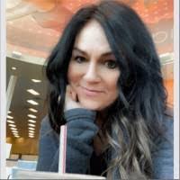 Amy Rook's Instagram, Twitter & Facebook