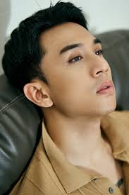 Nguồn cơn câu chuyện nam ca sĩ đánh rơi 150 triệu USD ở Ca sĩ mặt nạ