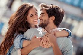 Pour moi les rencontres se font spontanément et 40 ans c'est jeune, très jeune même après… les sites de rencontre pourquoi pas.il y en a certainement je ne sais, j'espère pour vous que vous aurez des conseils qui vous aideront vraiment. Refaire Sa Vie Amoureuse Apres 40 Ans Le Guide D Esther Keller