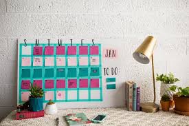 One of these days i'll stop with the planner diys.then again, maybe i won't. How To Make A Diy Sticky Note Calendar Hgtv