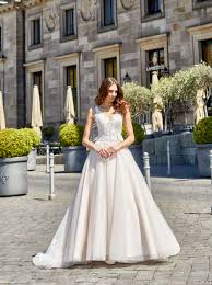 Maybe you would like to learn more about one of these? Brautkleid 30413 Weddix