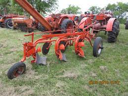 3 Bottom Allis Chalmers Plow Behind Wc Old Farm Equipment Old Tractors Tractors