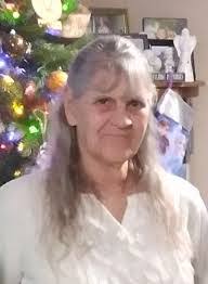 Elsie Hodges's Instagram, Twitter & Facebook