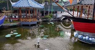 Terutama jika liburan yang anda habiskan bersama keluarga dilakukan dengan mengunjungi taman wisata tirta gangga bali. Ada Apa Saja Sih Di Rainbow Garden Bekasi Wajah Bekasi Foto Dan Berita Seputar Bekasi Raya