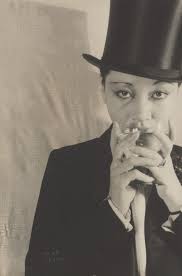 I was scrolling and saw that modern day pin-up artist, Olivia De Berardinis  added an Anna May Wong artwork to her 2025 calendar.