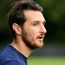 Petersfield Town win five-goal thriller against Hythe & Dibden