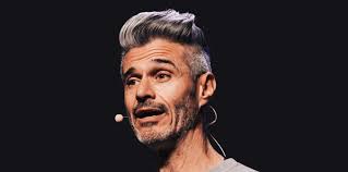 Evan Shapiro's Instagram, Twitter & Facebook