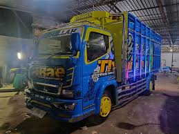 Dipublikasikan 29 jan 2021 selamat datang di channel kami,si vidio kali ini saya akan bahas harga bak truk engkel bosvok. Modifikasi Truck Minimalis Mbois Dengan Bak Truck Kayu Merbau Variasi Stainliss Mitsubishi Canter Jual Bak Truk