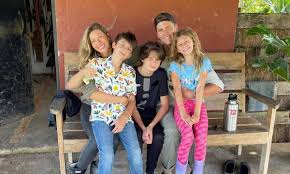 Fantasy football start your season today! Tom Brady Shares Adorable Picture Of All Three Children And Leaves Fans Very Confused Hello