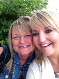 Hi all! I just wanted to introduce myself and share a photo that I took  this is and my best friend she's the most amazing soul 🩷